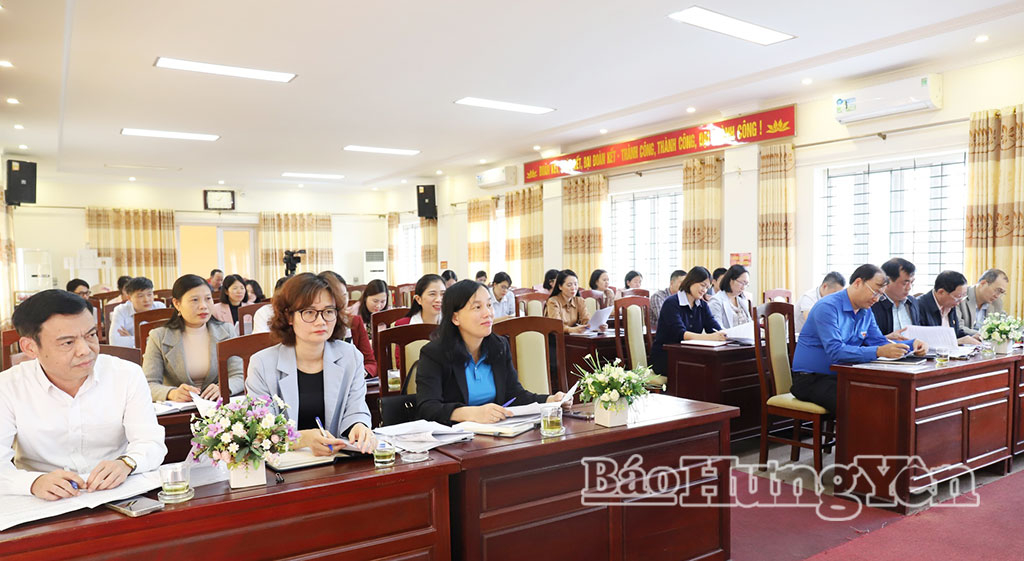 Các đại biểu dự hội nghị.