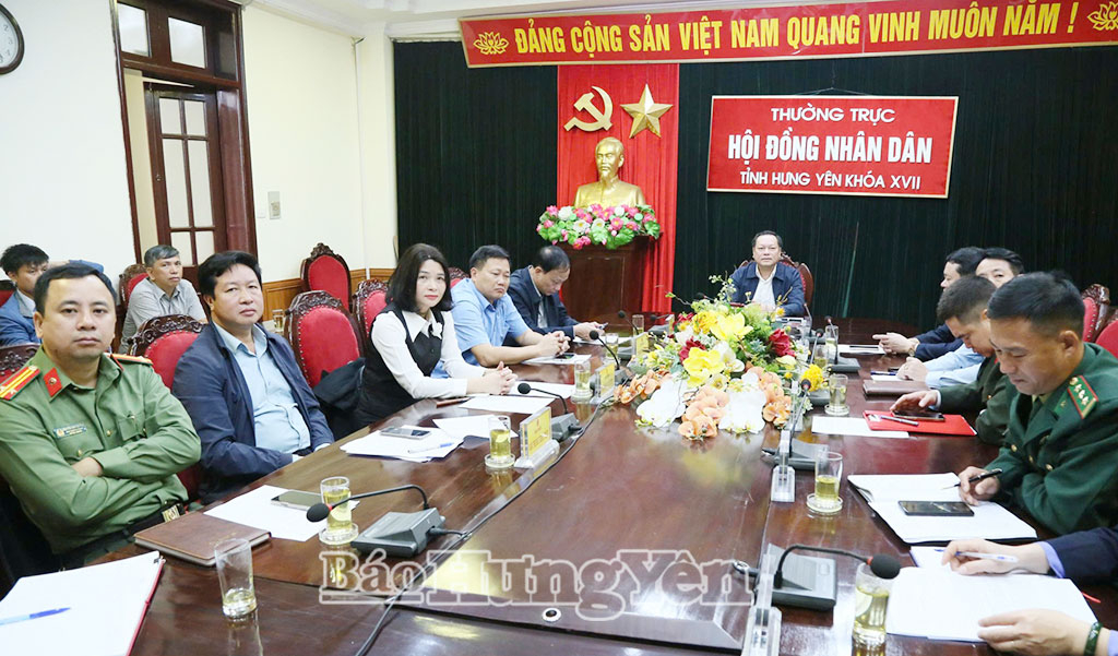 Đại biểu dự phiên họp tại điểm cầu Hưng Yên.