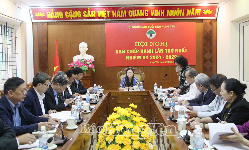 Các đại biểu dự hội nghị.