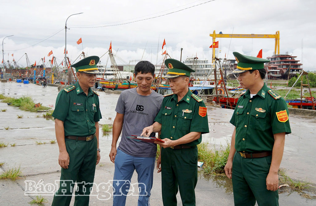 Tuyên truyền về chống IUU cho ngư dân xã Thái Thụy.