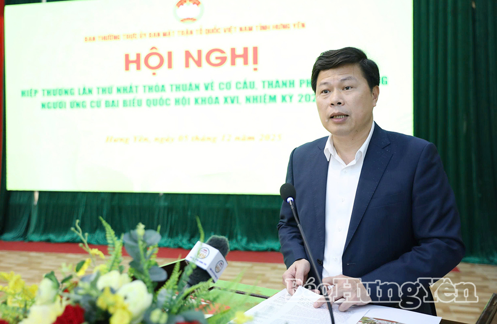 Đồng chí Trần Quốc Toản, Phó Bí thư Thường trực Tỉnh ủy, Chủ tịch Ủy ban MTTQ Việt Nam tỉnh phát biểu.