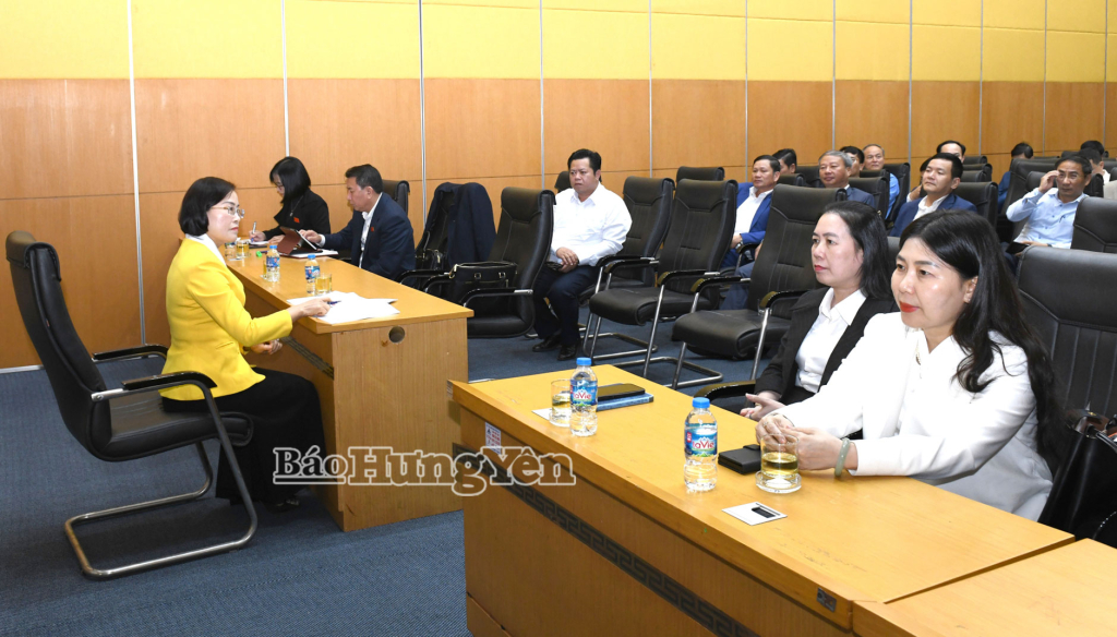 Các đại biểu tại tổ thảo luận số 1.