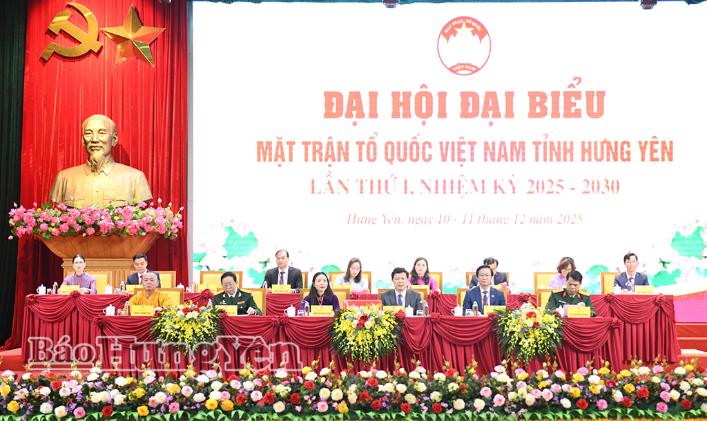 Đoàn Chủ tịch điều hành Đại hội.