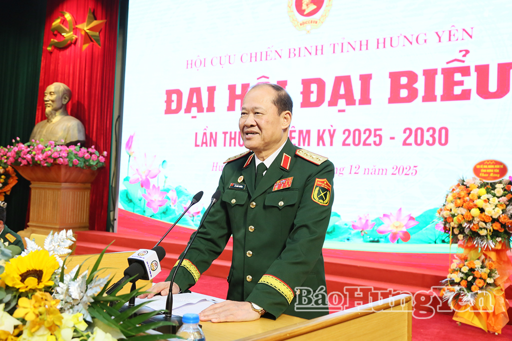 Đồng chí Thượng tướng Bế Xuân Trường, Phó Chủ tịch Ủy ban Trung ương MTTQ Việt Nam, Chủ tịch Hội CCB Việt Nam phát biểu tại Đại hội.