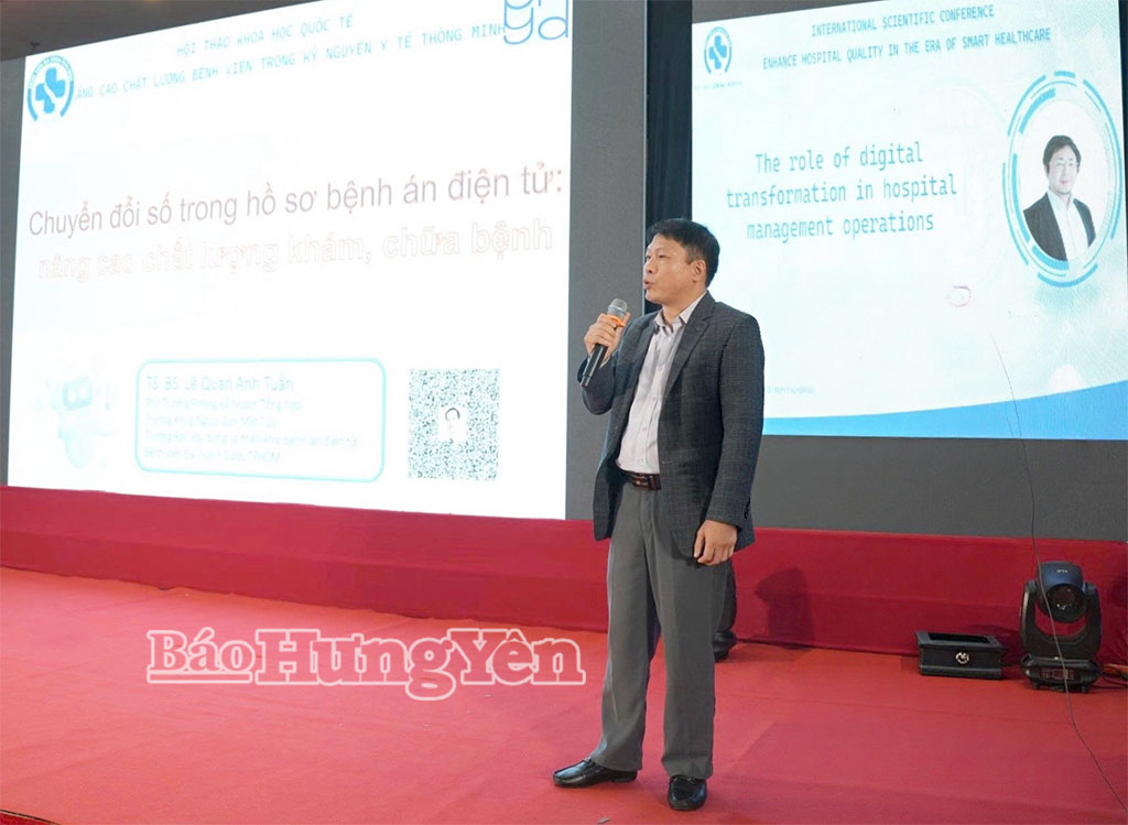 Báo cáo về đề tài “Chuyển đổi số trong hồ sơ bệnh án điện tử” tại hội thảo.