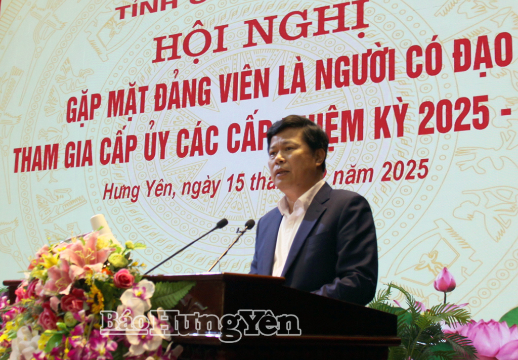 Đồng chí Trần Quốc Toản, Phó Bí thư Thường trực Tỉnh ủy, Chủ tịch Ủy ban MTTQ Việt Nam tỉnh phát biểu chỉ đạo tại hội nghị.