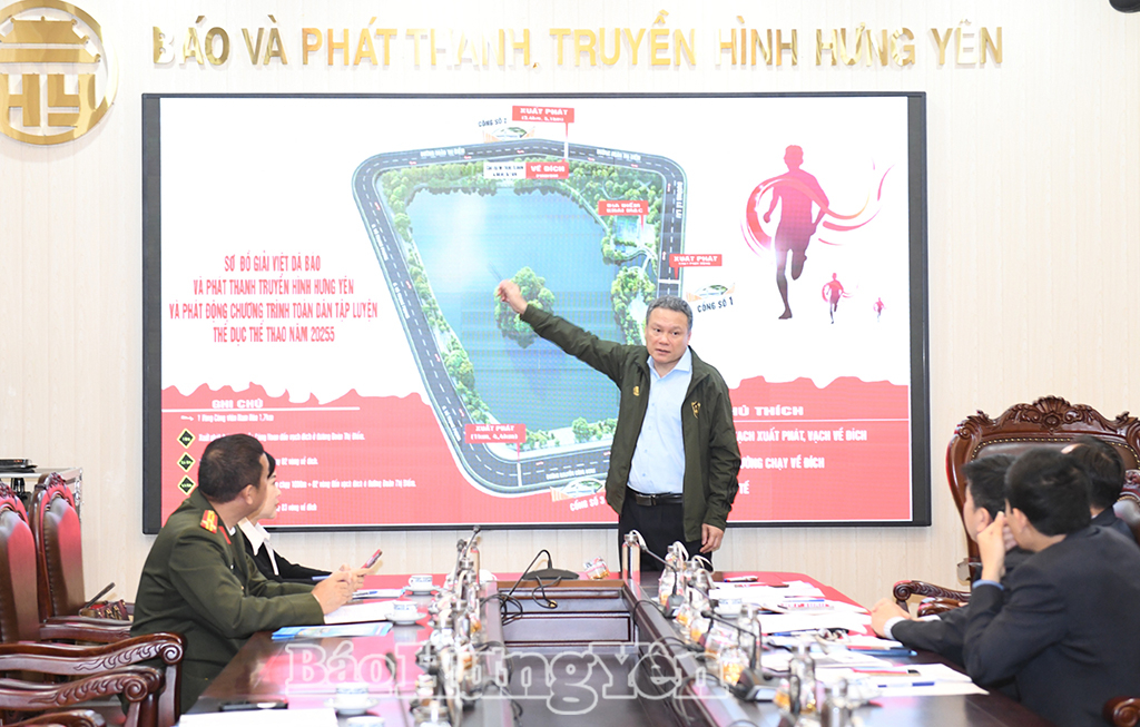 Đại biểu tham gia ý kiến vào kế hoạch tổ chức giải.