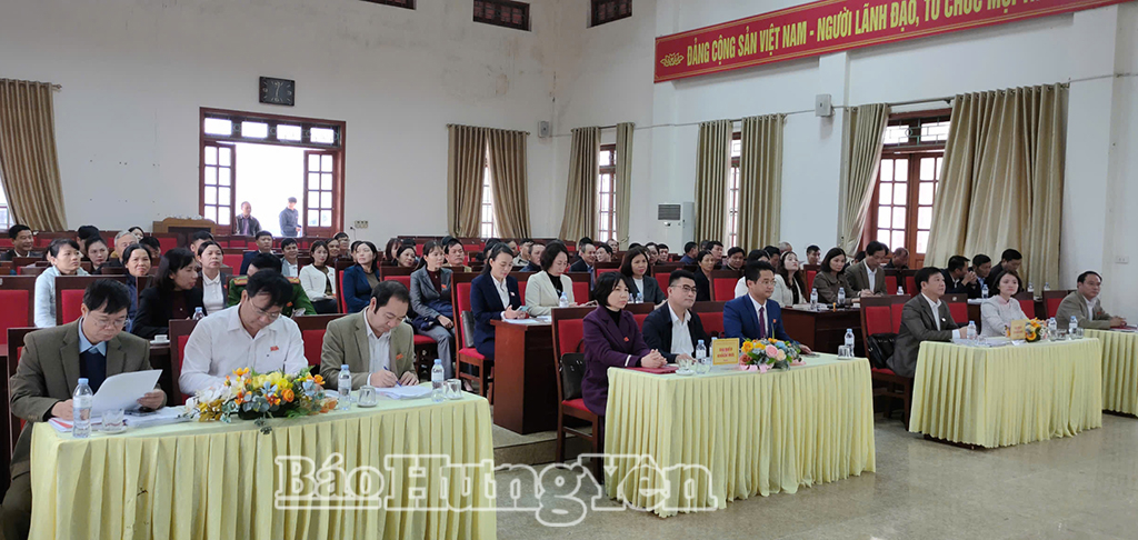 Toàn cảnh kỳ họp HĐND xã Đoàn  Đào. Ảnh: Vũ Huế 