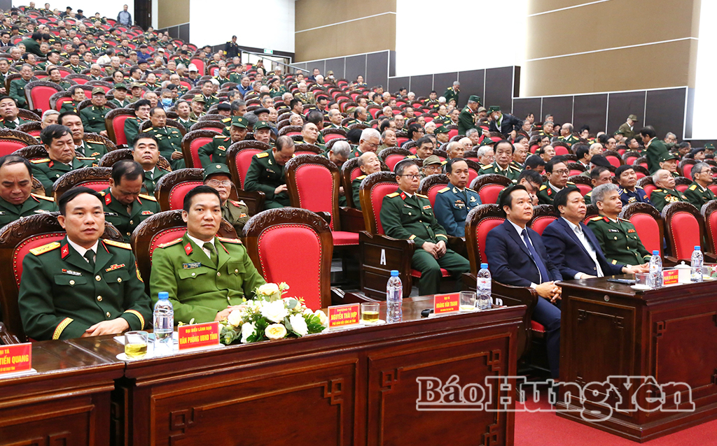 Các đại biểu dự buổi gặp mặt.