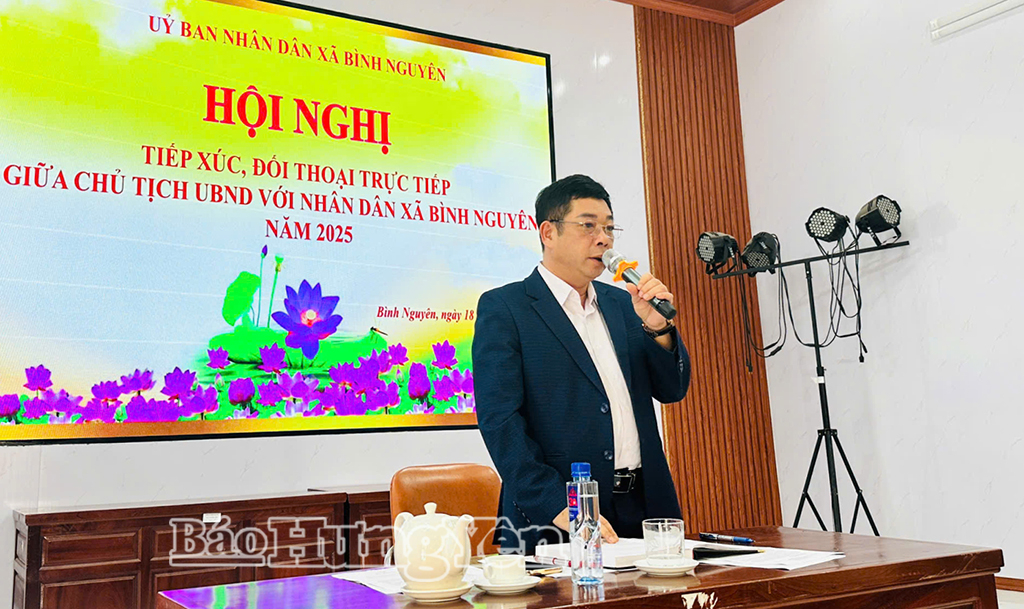 Lãnh đạo xã Bình Nguyên giải đáp các ý kiến của người dân.