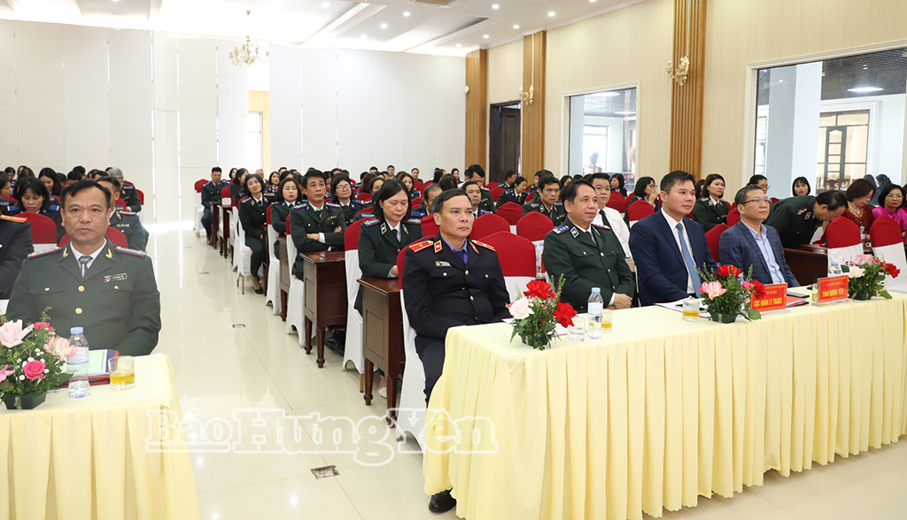 Các đại biểu dự hội nghị.