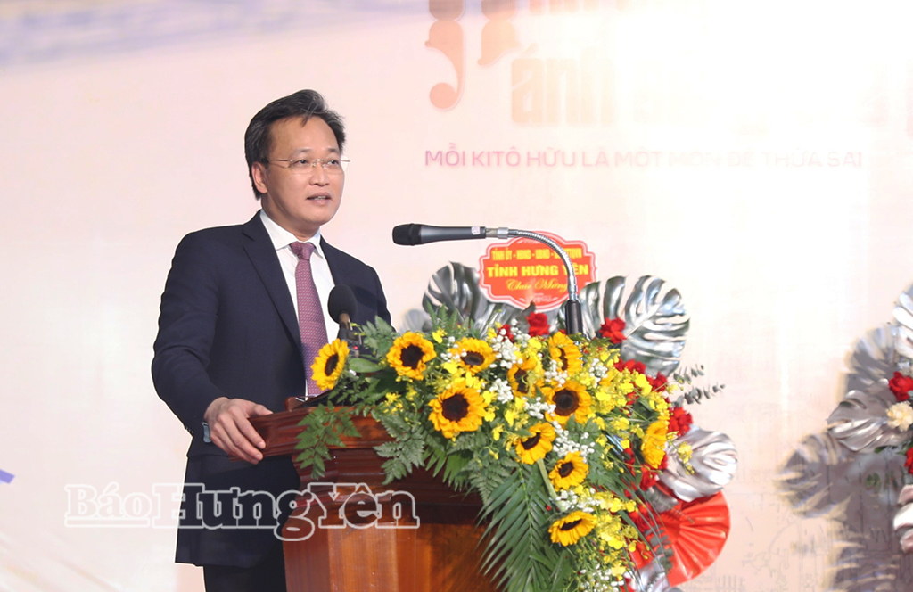 Đồng chí Bí thư Tỉnh ủy Nguyễn Hữu Nghĩa phát biểu chúc mừng Tòa Giám mục Giáo phận Thái Bình nhân dịp lễ Giáng sinh 2025.