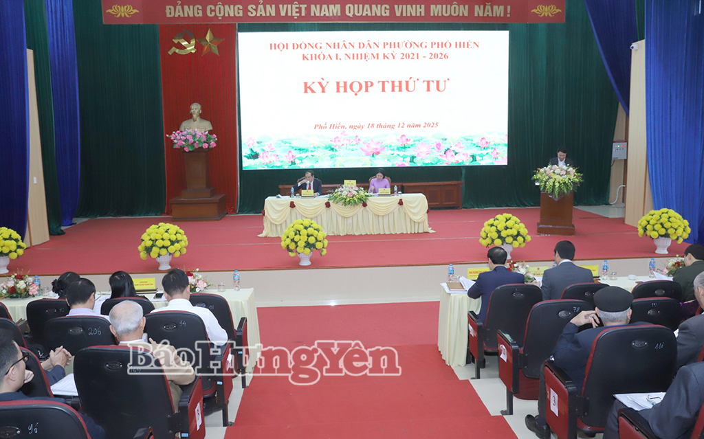 Quang cảnh kỳ họp thứ 4, HĐND phường Phố Hiến khóa I, nhiệm kỳ 2021 - 2026. Ảnh: Nguyễn Quỳnh 