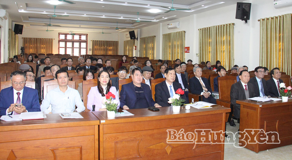 Các đại biểu dự hội nghị.