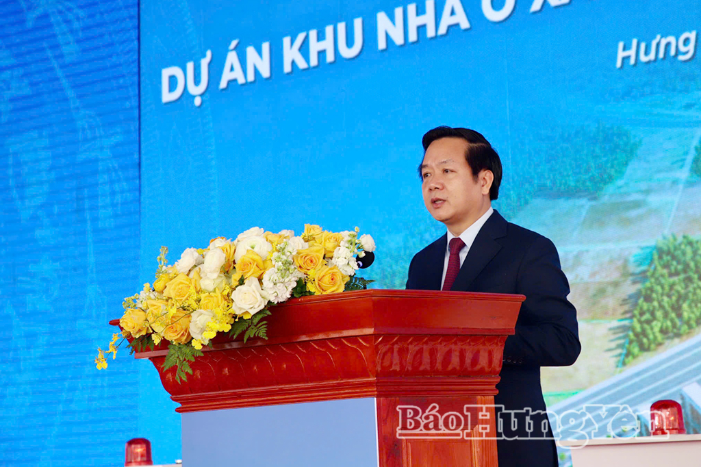 Đồng chí Phó Bí thư VV88 casino, Chủ tịch UBND tỉnh Phạm Quang Ngọc phát biểu tại lễ khởi công.