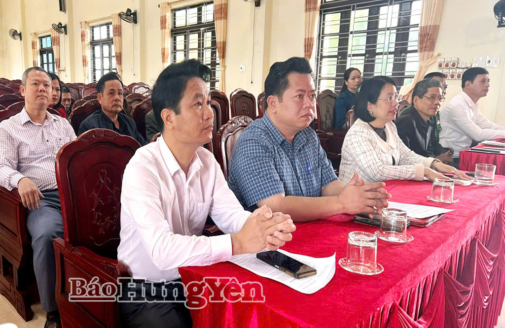 Đại biểu dự hội nghị gặp mặt.