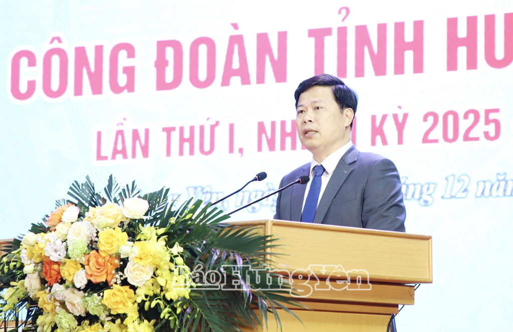 Đồng chí Trần Quốc Toản, Phó Bí thư Thường trực Tỉnh ủy, Chủ tịch Ủy ban MTTQ Việt Nam tỉnh phát biểu tại đại hội.
