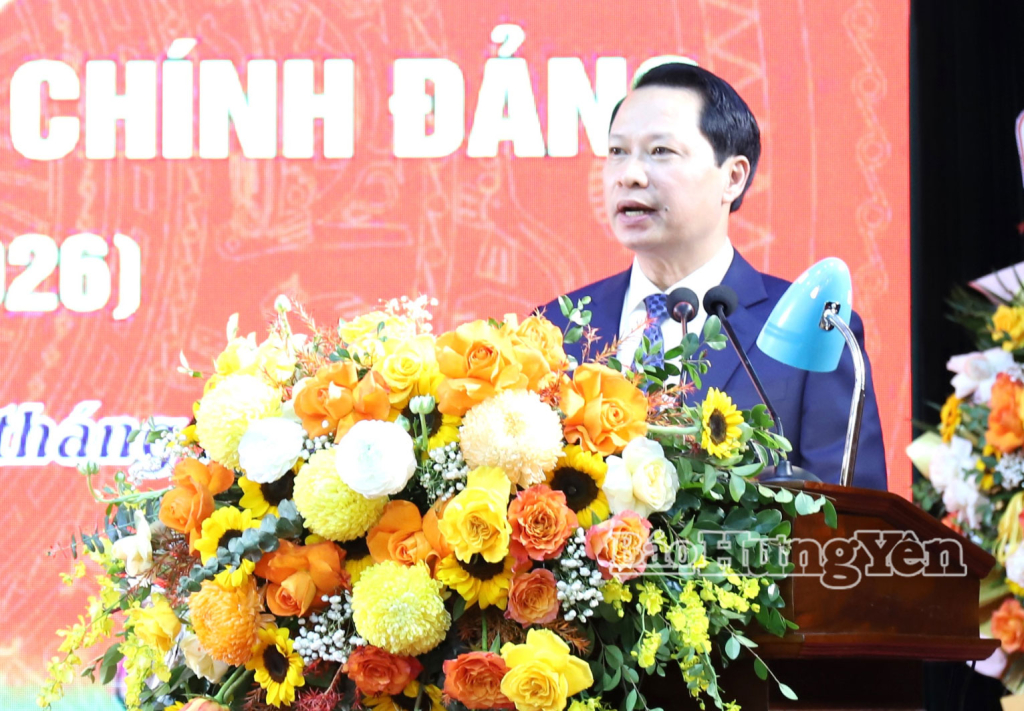 Đồng chí Trưởng ban Nội chính Tỉnh ủy Hoàng Thái Phúc phát biểu tại buổi gặp mặt.