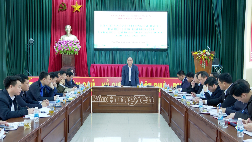 Đồng chí Đặng Thanh Giang, Ủy viên Ban Thường vụ Tỉnh ủy, Phó Chủ tịch HĐND tỉnh, Phó Chủ tịch Ủy ban Bầu cử tỉnh phát biểu kết luận tại buổi kiểm tra.