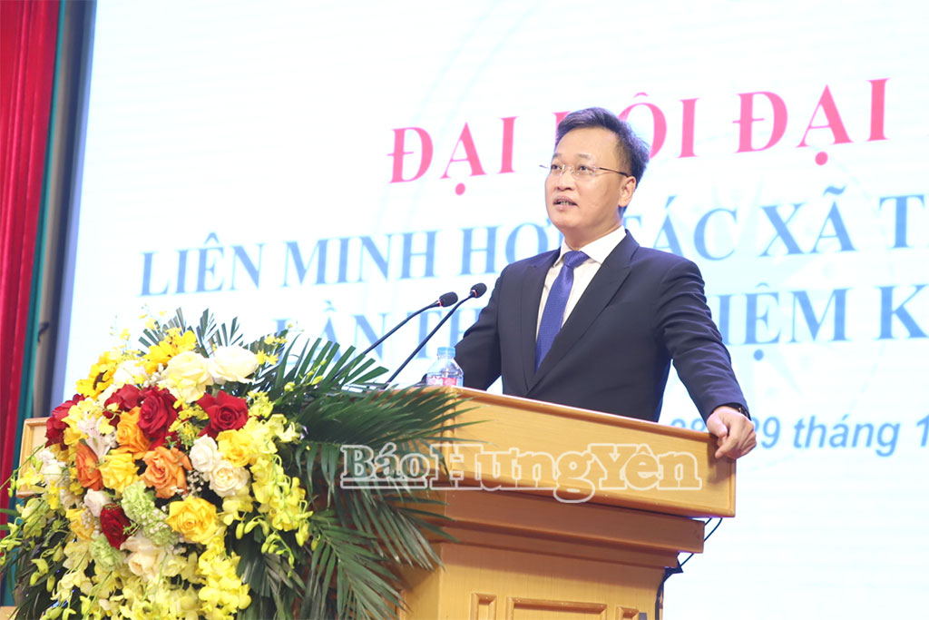 Đồng chí Bí thư Tỉnh ủy Nguyễn Hữu Nghĩa phát biểu tại Đại hội.