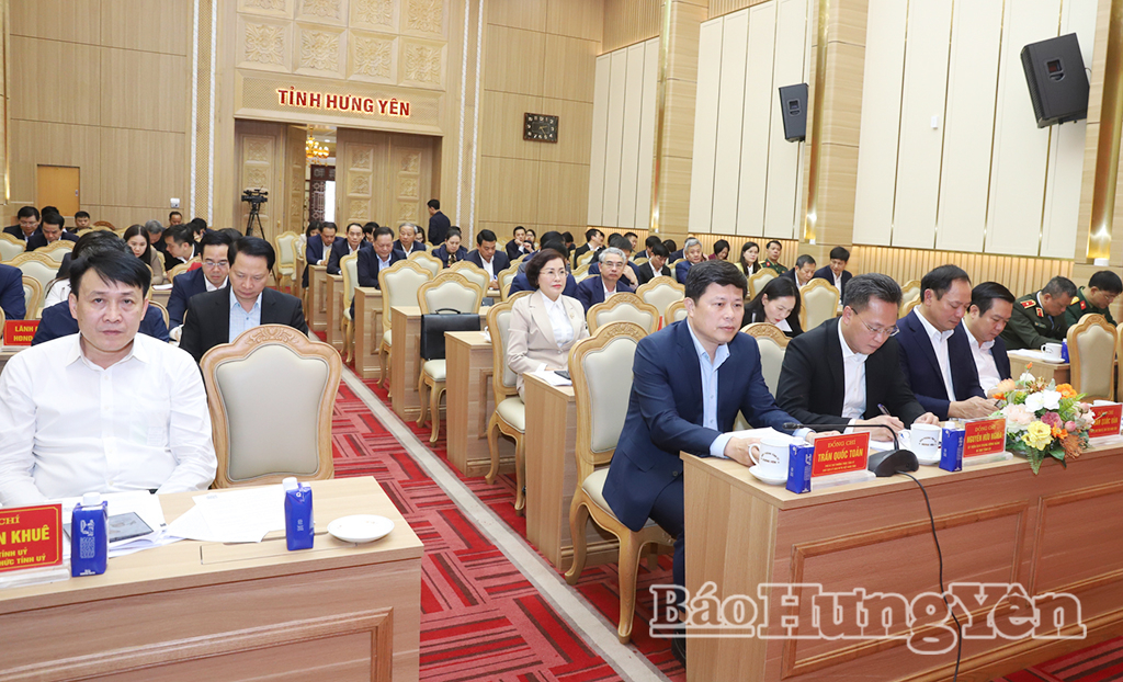 Các đại biểu dự hội nghị.