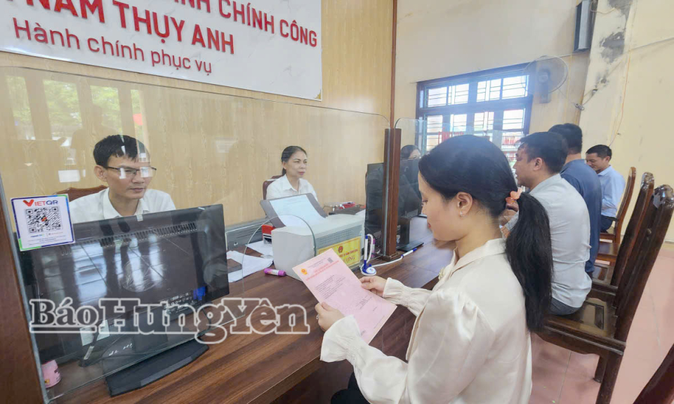 Văn ph&ograve;ng Đăng k&yacute; đất đai tỉnh Hưng Y&ecirc;n: Cấp đổi 7.537 giấy chứng nhận quyền sử dụng đất