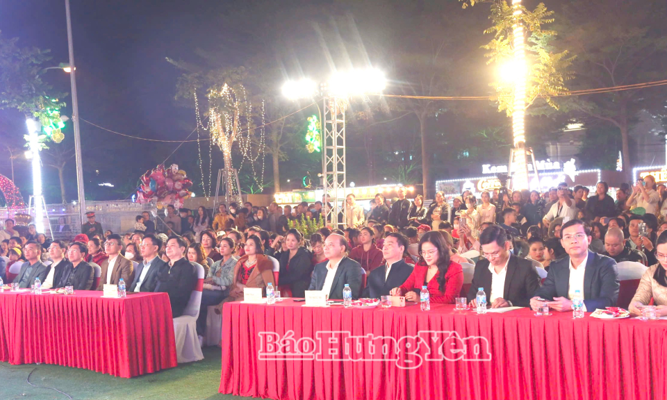 Chương tr&igrave;nh nghệ thuật ch&agrave;o năm mới 2026